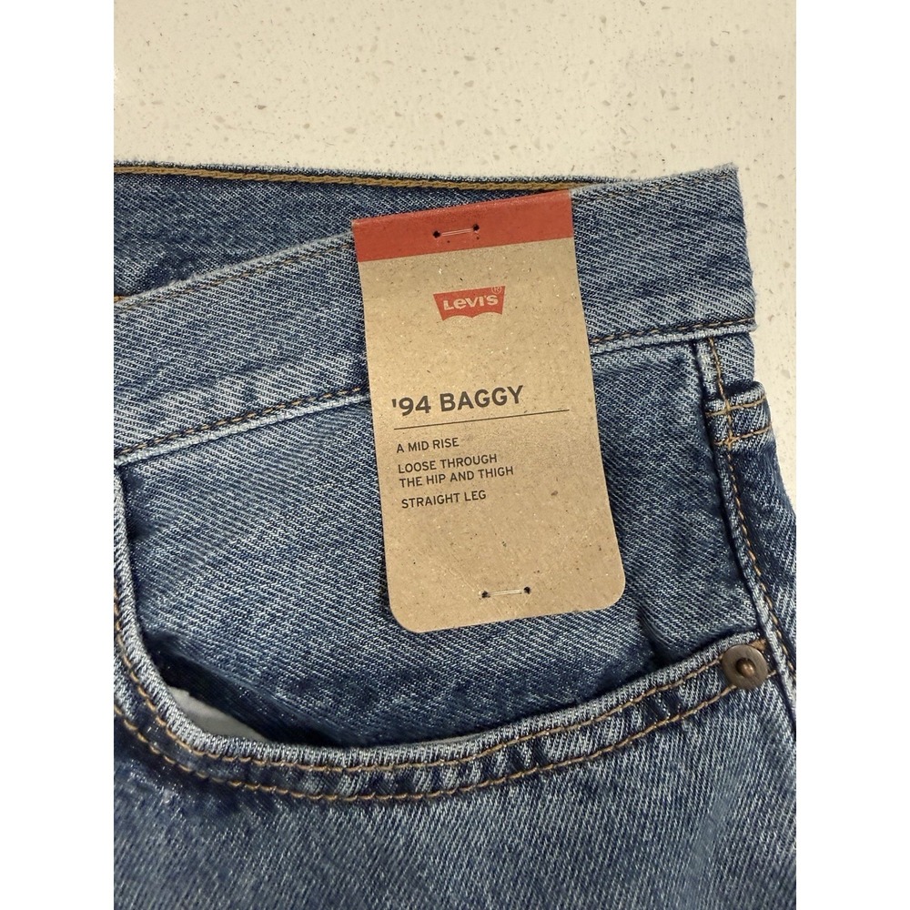 Levi's 94 Baggy Jeans Women's‎ Size 34x31 Mid Rise Loose Fit - Picture 4 of 7